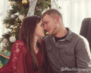 Christmas Couples Photography in Green Bay